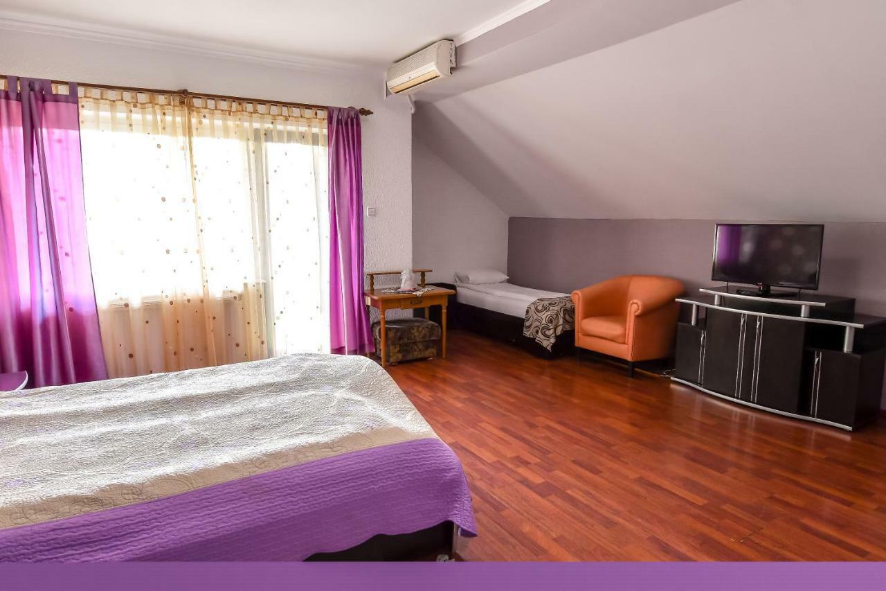 Motel Perla Sigheteana ซิกเกตู มาร์มาซีเอ ภายนอก รูปภาพ