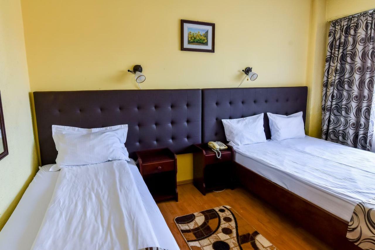 Motel Perla Sigheteana ซิกเกตู มาร์มาซีเอ ภายนอก รูปภาพ
