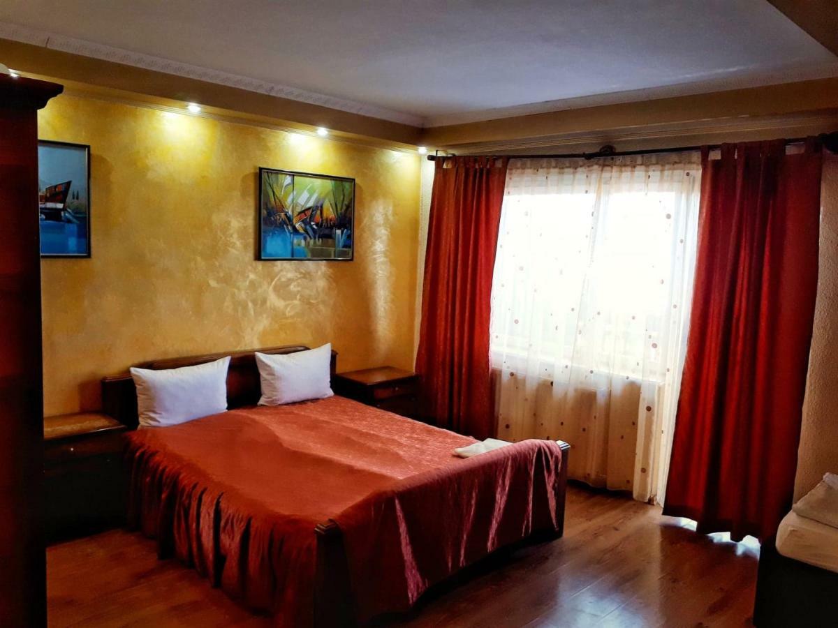 Motel Perla Sigheteana ซิกเกตู มาร์มาซีเอ ภายนอก รูปภาพ